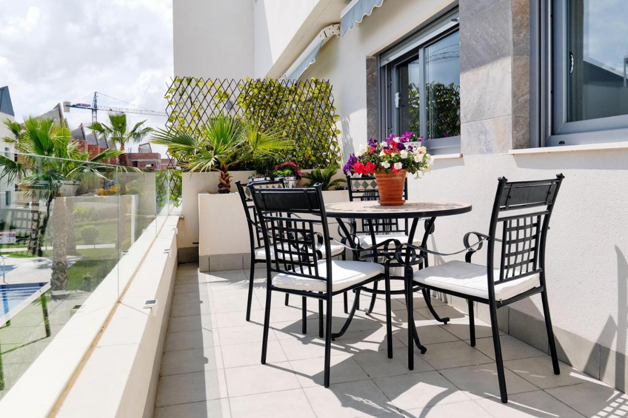 Villa Amalia Eco Torrevieja Ruang foto