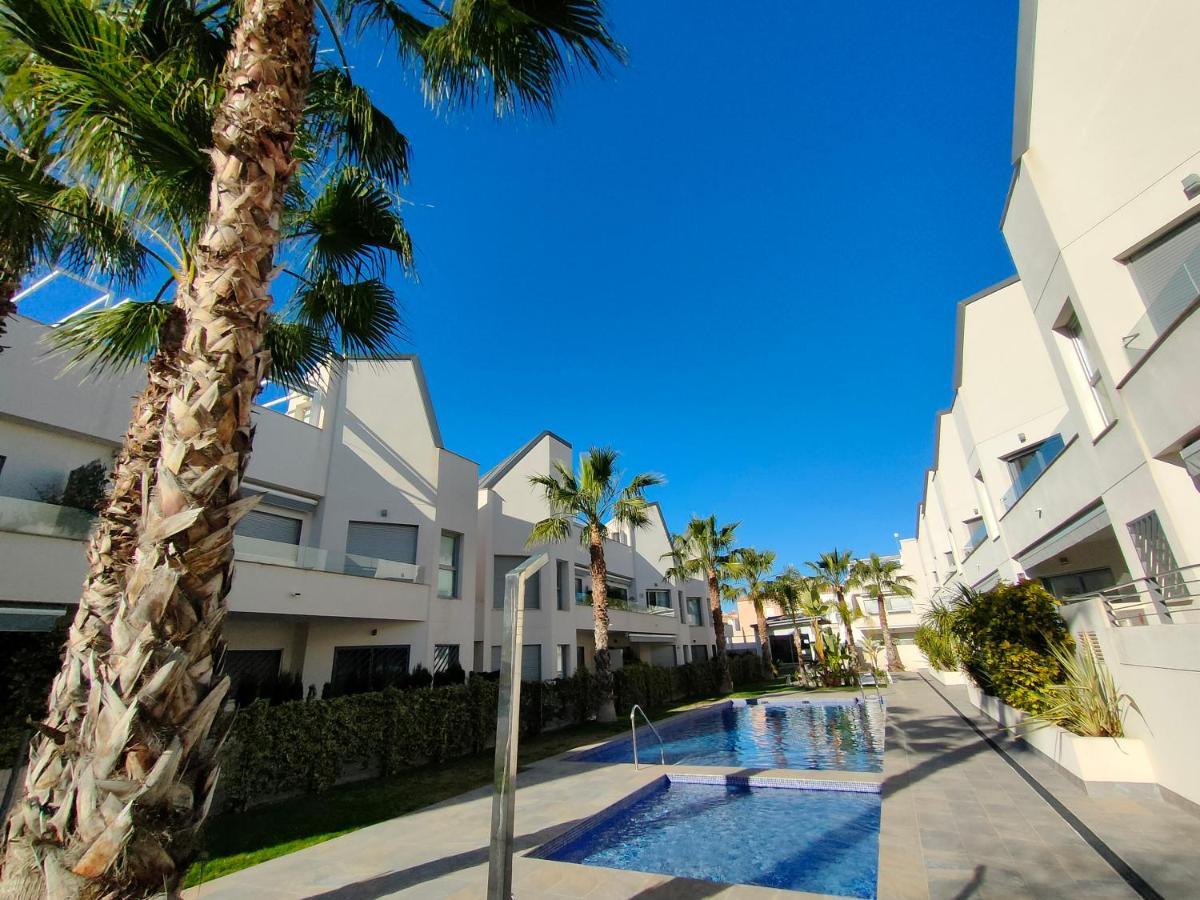 Villa Amalia Eco Torrevieja Bagian luar foto